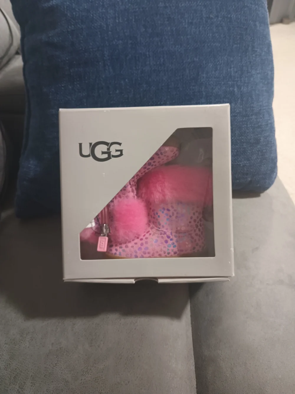 Baby UGG Size 2/3 Brand New!